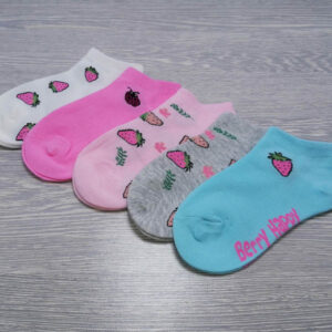 lány titokzokni epres