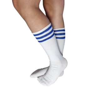 csíkos zokni magas szárral kék 2