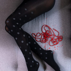 pöttyös-nylon-vastag-harisnya-fekete