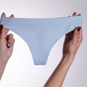 SZÉLES OLDALÚ TANGÁK