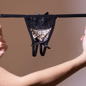 nyitott tanga párduc mintás