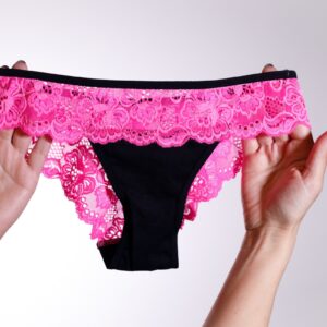 Féltanga csipkés Pink-fekete-turbo-linda