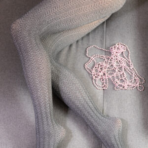 anyagában mintás harisnyanadrág