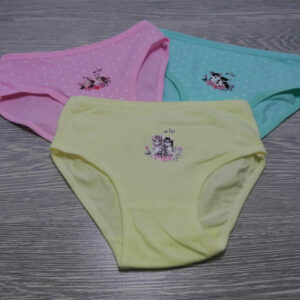 cicás kislány bugyi