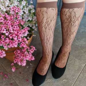 barna virág mintás térdzokni