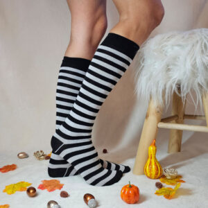 szuntex térdzokni fekete-világos szürke csíkos