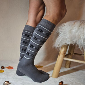 SZUNTEX MINTÁS VASTAG TÉRDZOKNI-szürke