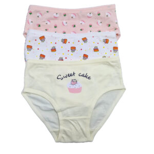 kislány bugyi sütis