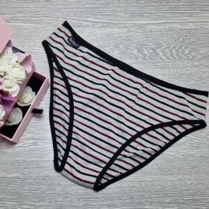 bikini fazonú bugyi csíkos szürke-fekete-piros barones