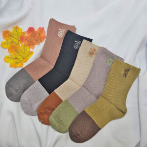 női bordás zokni virág mintás