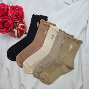 női zokni fodros virág mintás