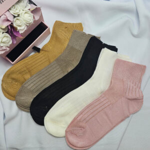 anyagában mintás köztes zokni 1