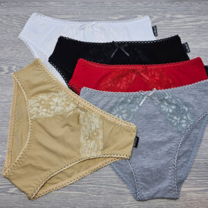 Barones Klasszik bugyi csipke szegéllyel és betéttel széles oldalú