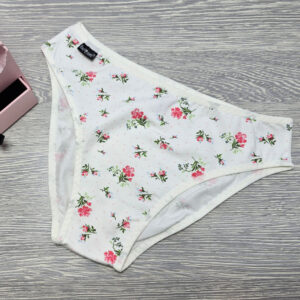 barones kata normál bugyi ecrü virág mintás