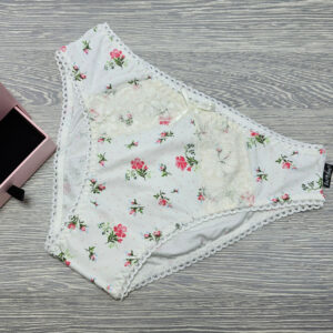 barones klasszik női alsó csipke betétes virág mintás ecrü