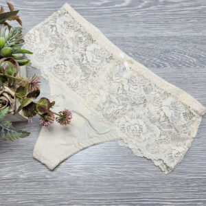 magas derekú csipkés tanga 32225-test