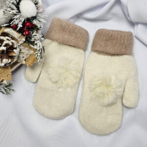 Kötött 1 ujjas pomponos kesztyű ecru