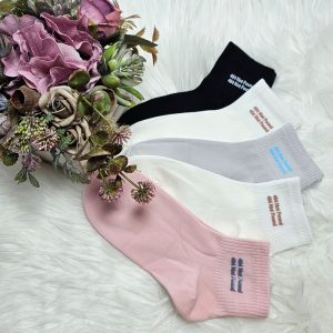 női köztes szárú zokni NZX1218