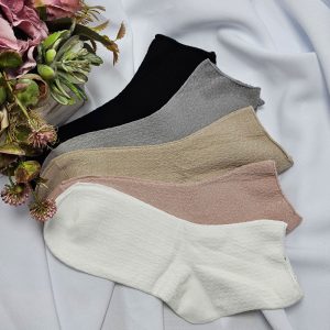 női bambusz köztes szárú gumi nélküli zokni anyagában mintás NNZ2596